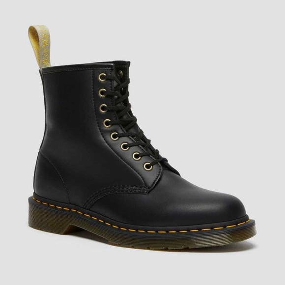 Dr. Martens Shoes - 💫HP‼️💫 NIB DR. MARTENS Unisex Vegan Felix Rub Boots, Black, Size 5 Women, 4 Men